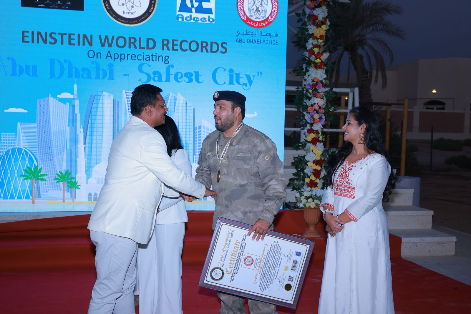 ‘Abu Dhabi – Safest City in the World’ under the Theme ‘Year of Community’ by 5,000 People”