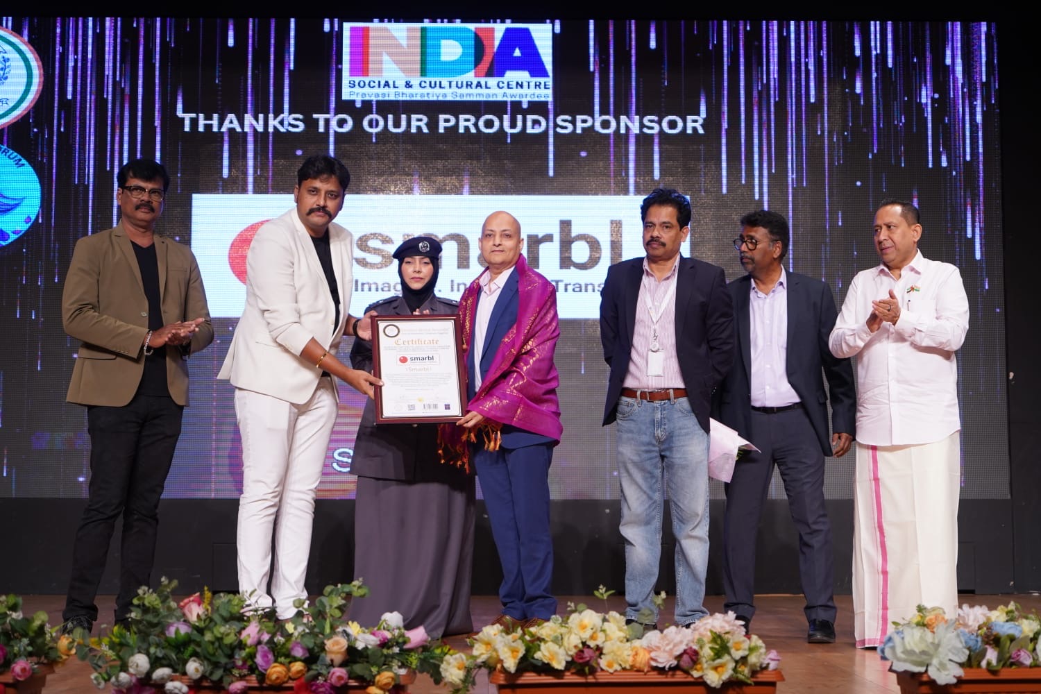 THE LARGEST MOTHER - DAUGHTER GATHERING TO CREATE AWARENESSOF BREAST CANCER - 1500 PARTICIPANTS UNITED IN PINK